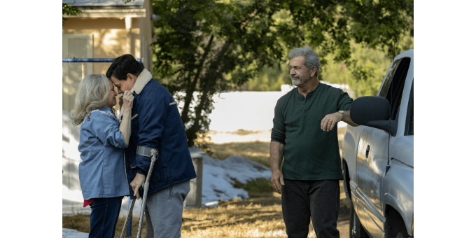 Marl Wahlberg as Father Stu | Mel Gibson as Bill Long | Jacki Weaver as Kathleen Long